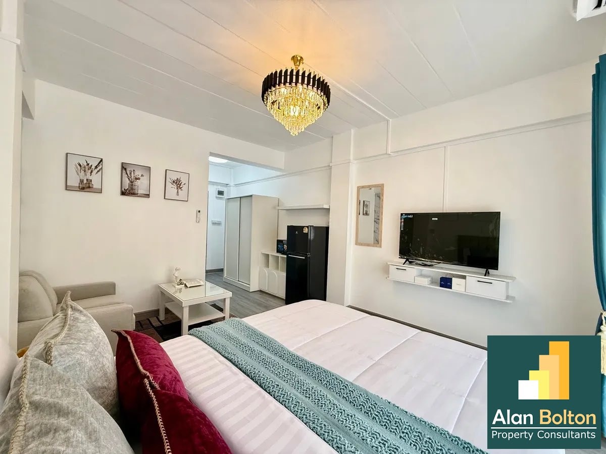 Studio 1 Bathroom in Central Pattaya photo 9