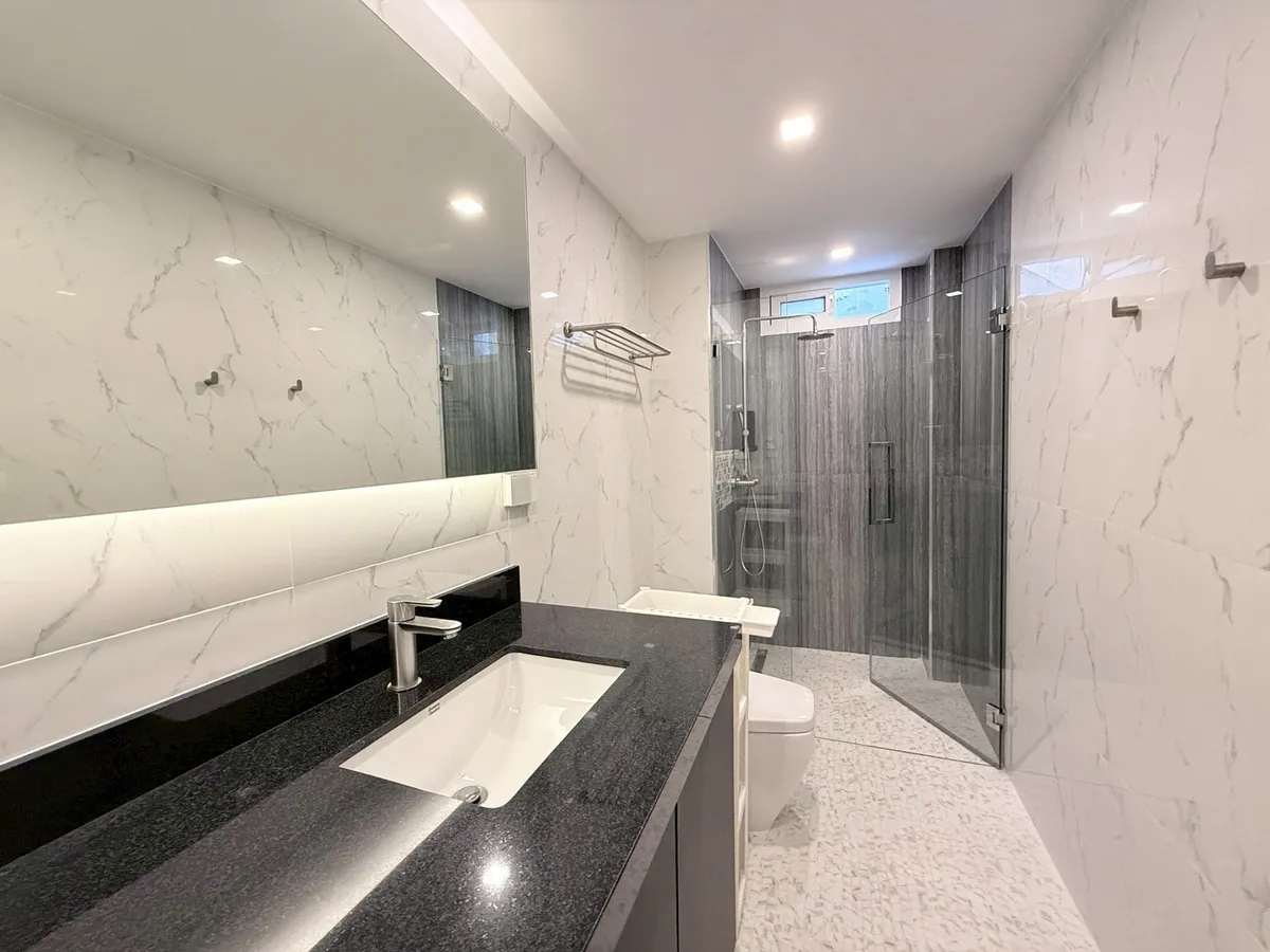2 Bedroom 2 Bathroom for rent photo 23