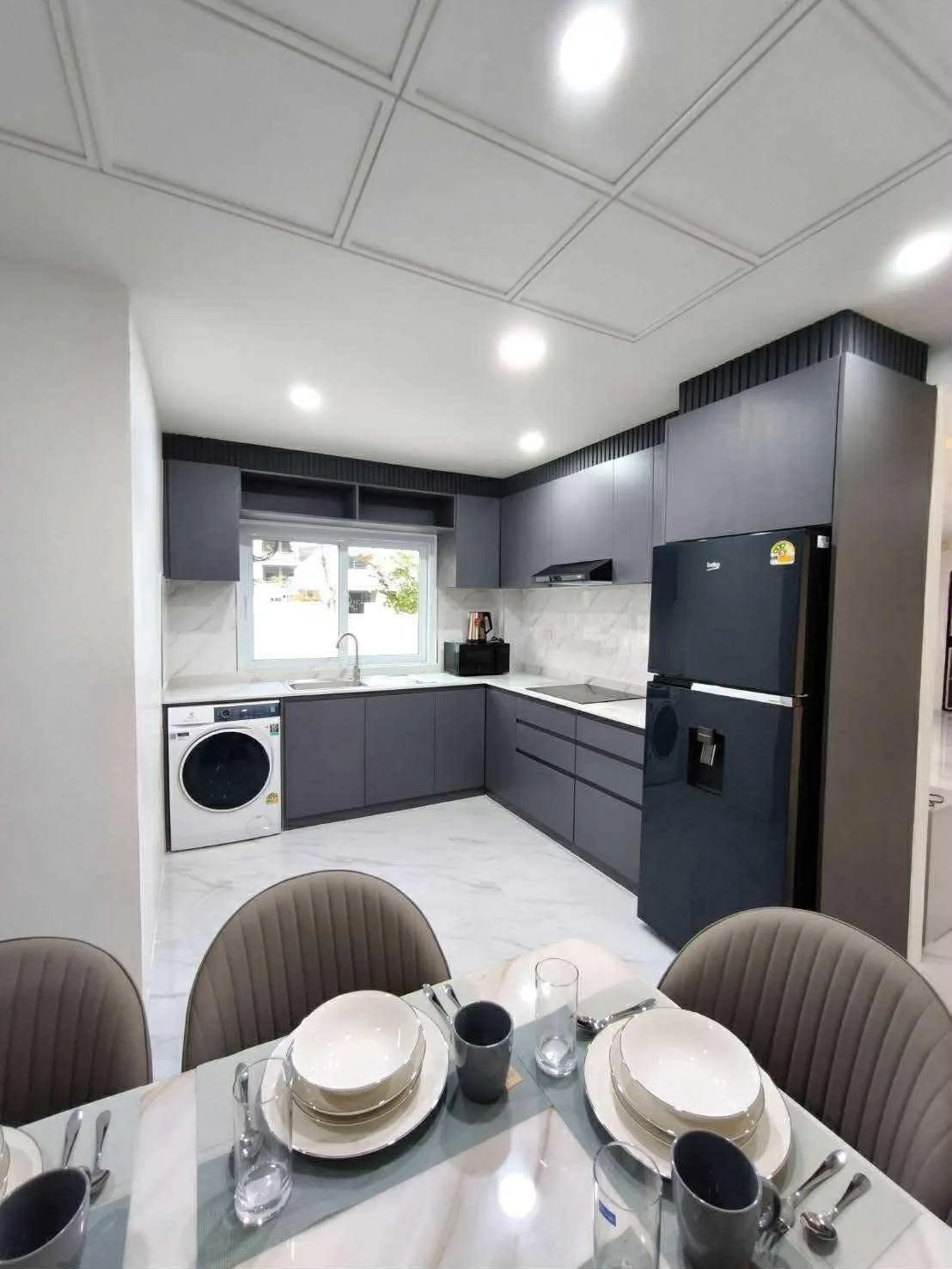 Newly Renovation Townhouse 3 story 4 beds 5 baths in Pratamnak for RENT photo 12