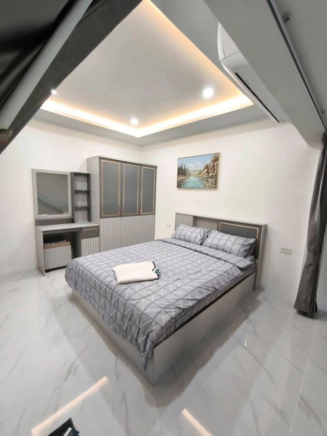Newly Renovation Townhouse 3 story 4 beds 5 baths in Pratamnak for RENT photo 23