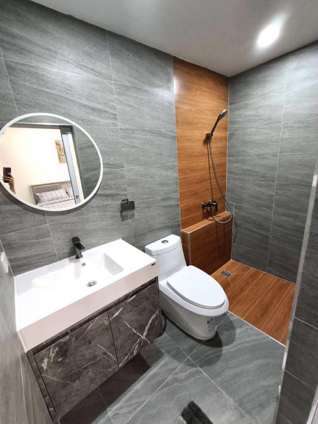 Newly Renovation Townhouse 3 story 4 beds 5 baths in Pratamnak for RENT photo 16