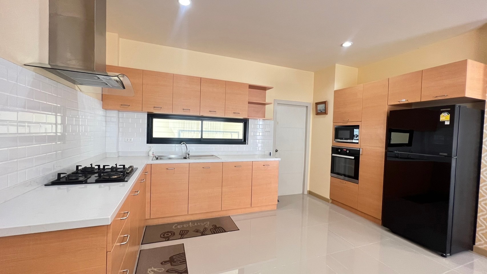 Pool Villa 4 Bedrooms 3 Bathrooms in East Pattaya photo 32