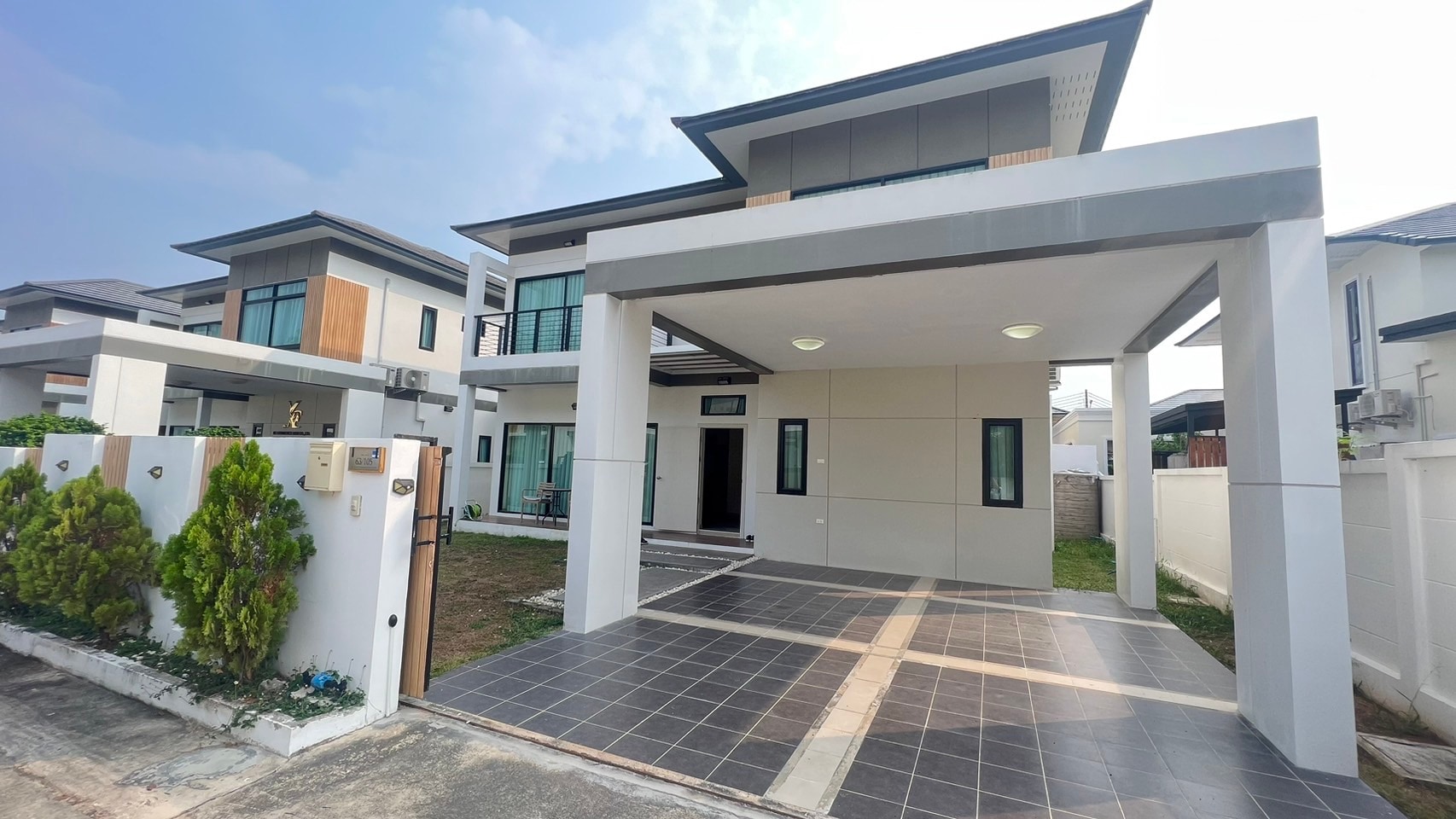 Pool Villa 4 Bedrooms 3 Bathrooms in East Pattaya photo 28