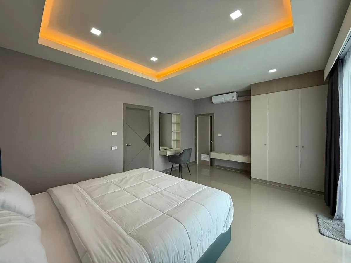 Modern Style Pool Villa 5 beds 5 baths in East Pattaya for SALE/RENT photo 23