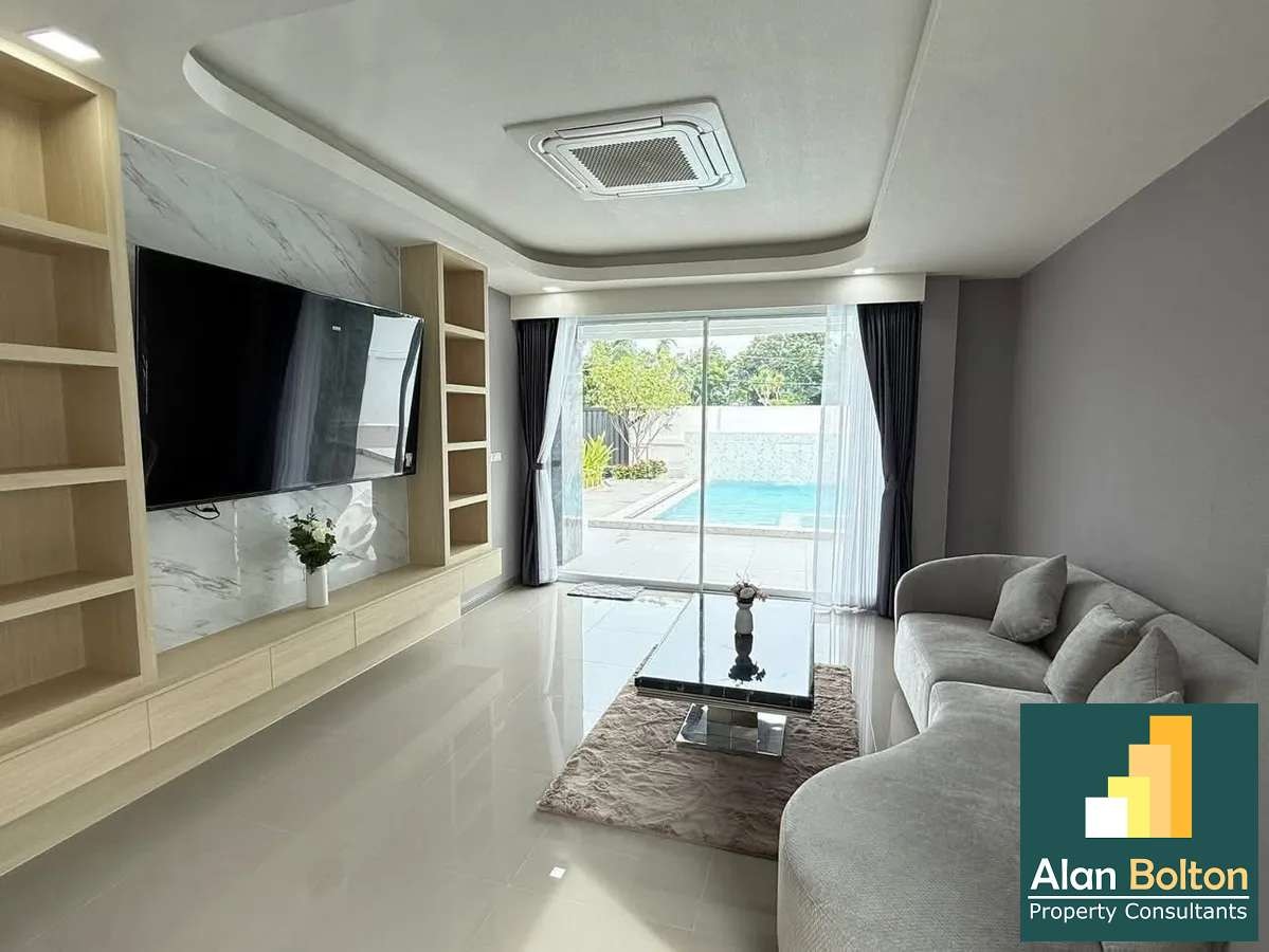 Modern Style Pool Villa 5 beds 5 baths in East Pattaya for SALE/RENT photo 6