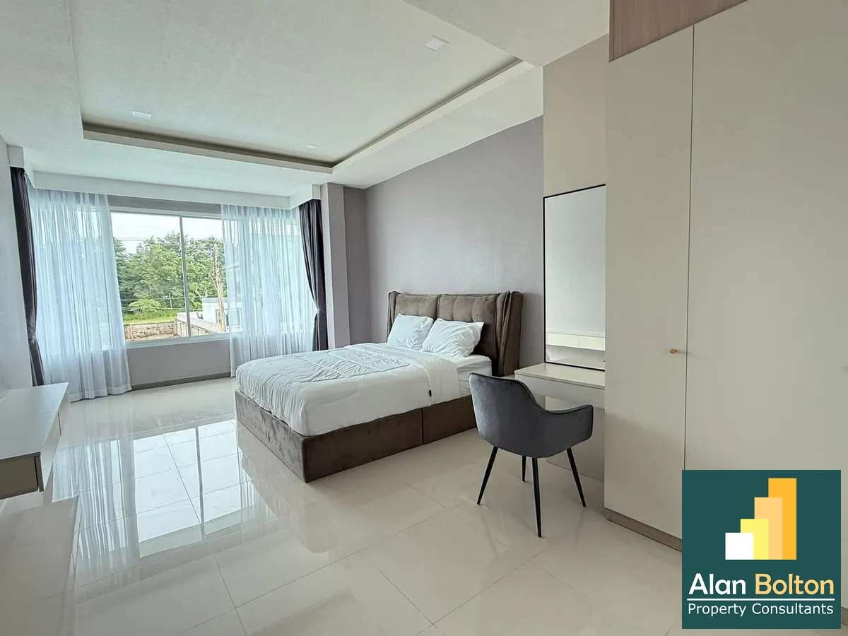 Modern Style Pool Villa 5 beds 5 baths in East Pattaya for SALE/RENT photo 11