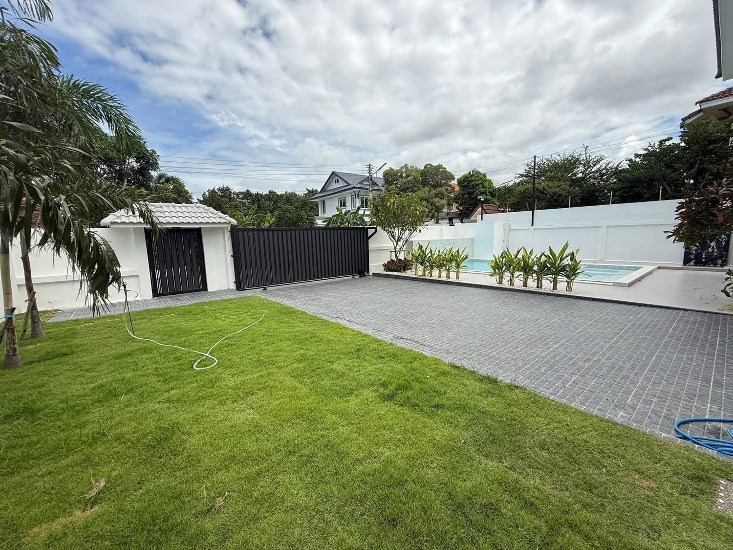 Modern Style Pool Villa 5 beds 5 baths in East Pattaya for SALE/RENT photo 25