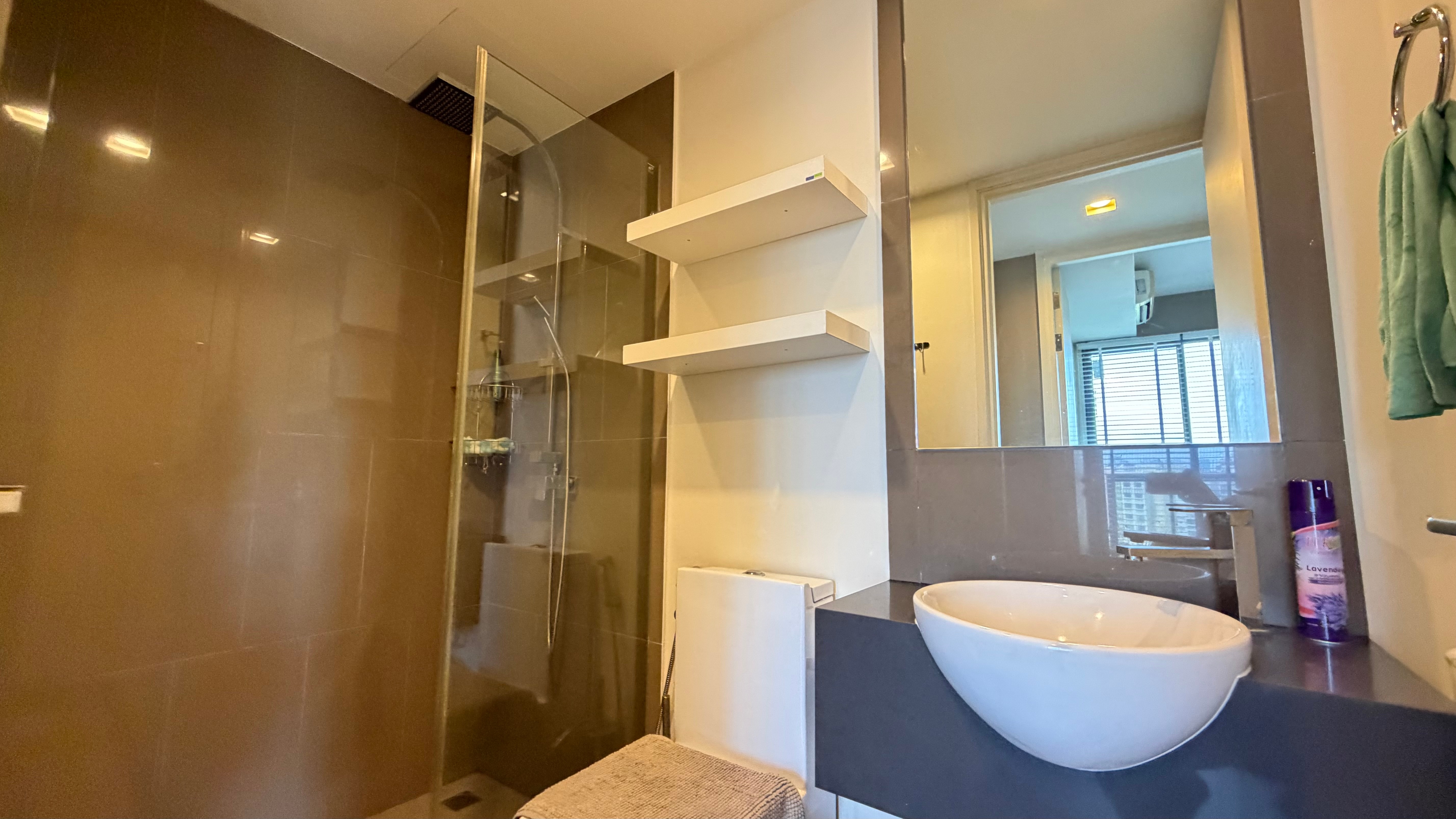 Great view two bedroom Condominium For Sale In Prahtamnak photo 24
