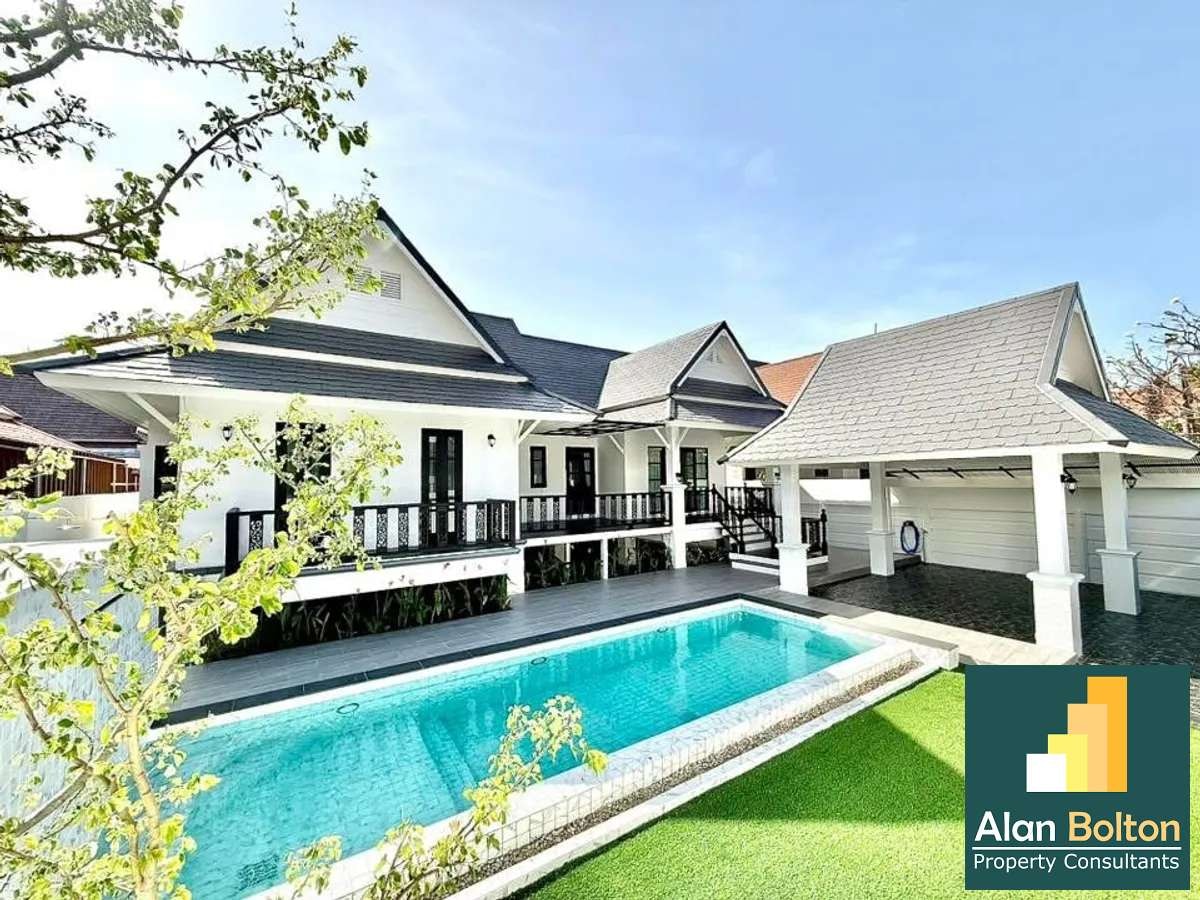 Pool villa 3 Bedrooms 3 Bathrooms in East Pattaya photo 10
