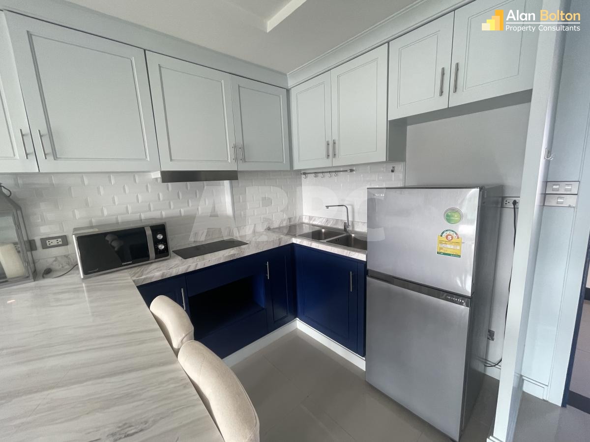 1 Bed 1 Bath Condo in Bang Saray photo 2