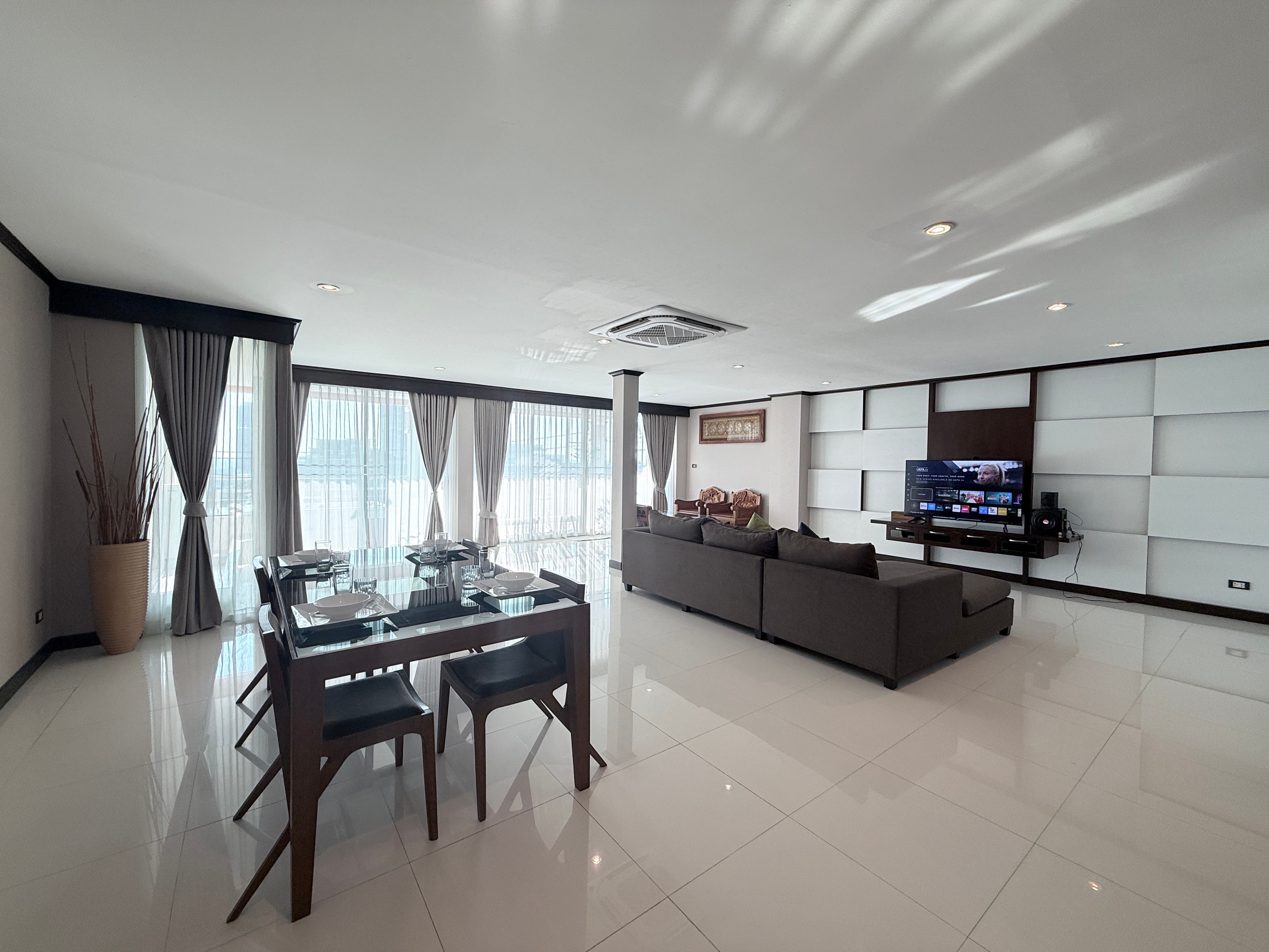 2 Bedroom 2 Bathroom in Pratumnak for Rent photo 60