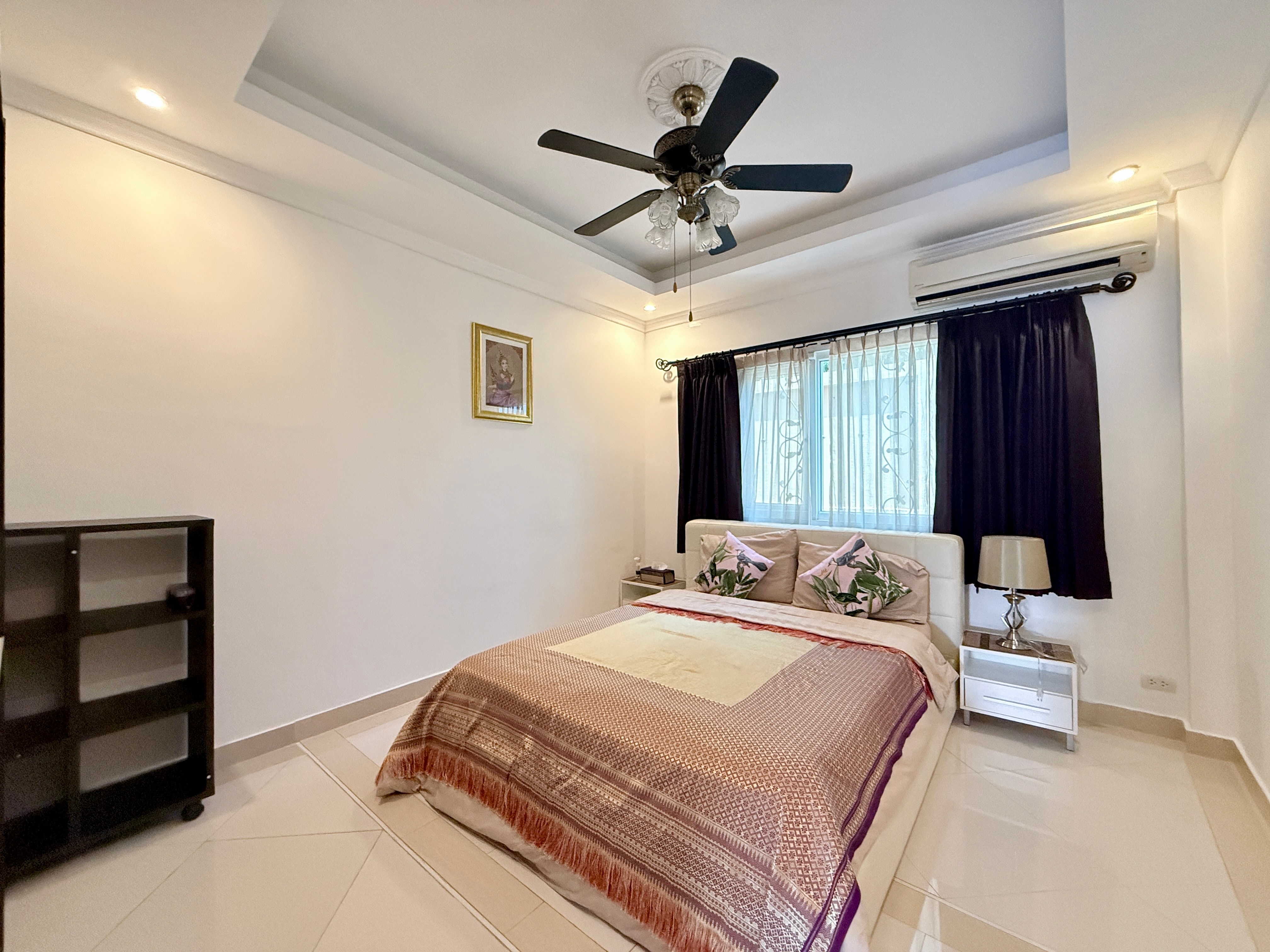 2 Bedroom 2 Bathroom in Pratumnak for Rent photo 46