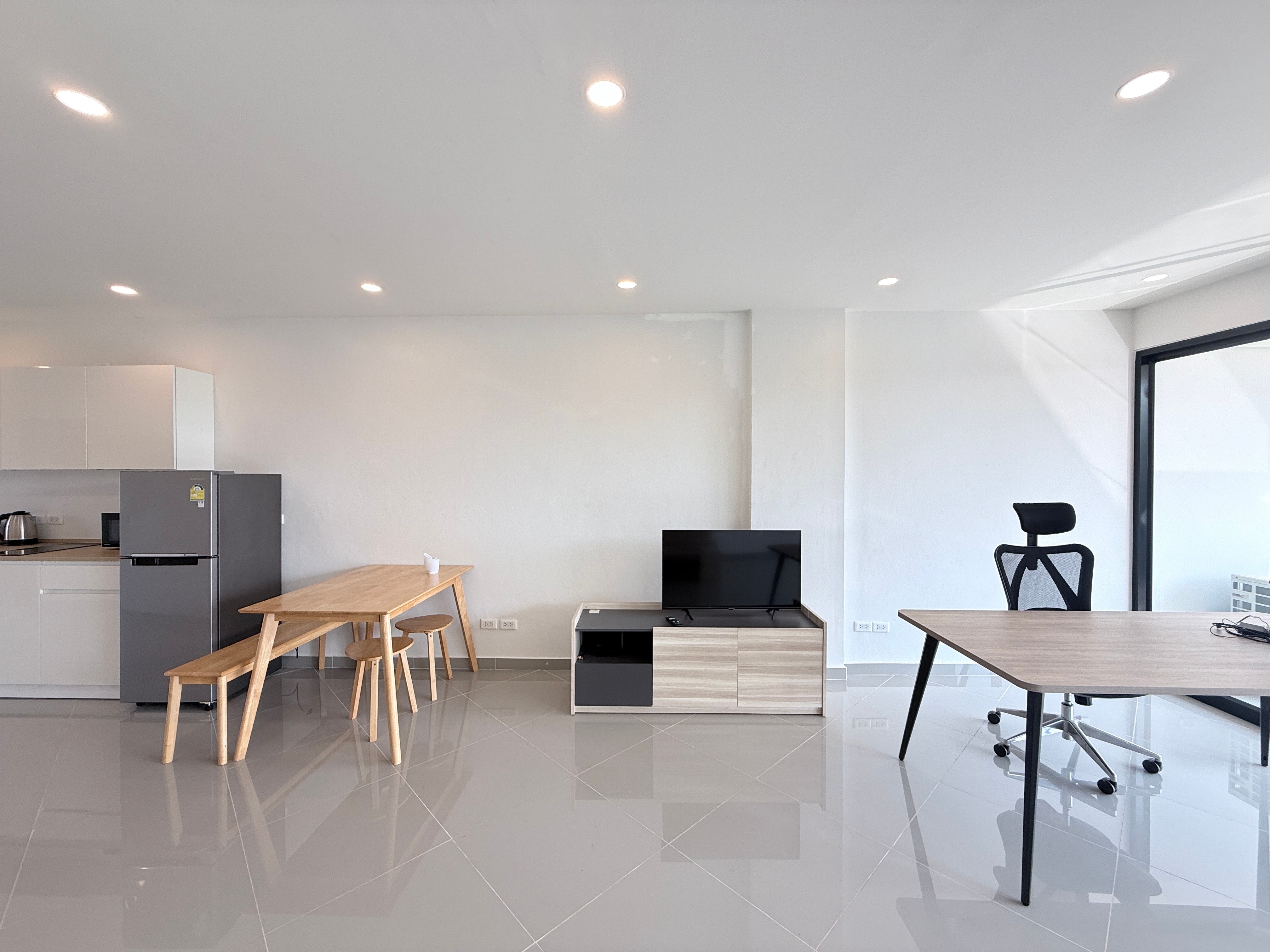 2 Bedroom 2 Bathroom in Pratumnak for Rent photo 23