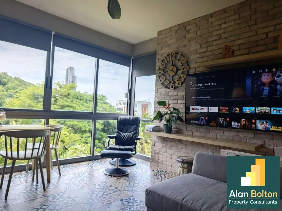 Two Bedroom Condo For Sale in Prahtamnak area