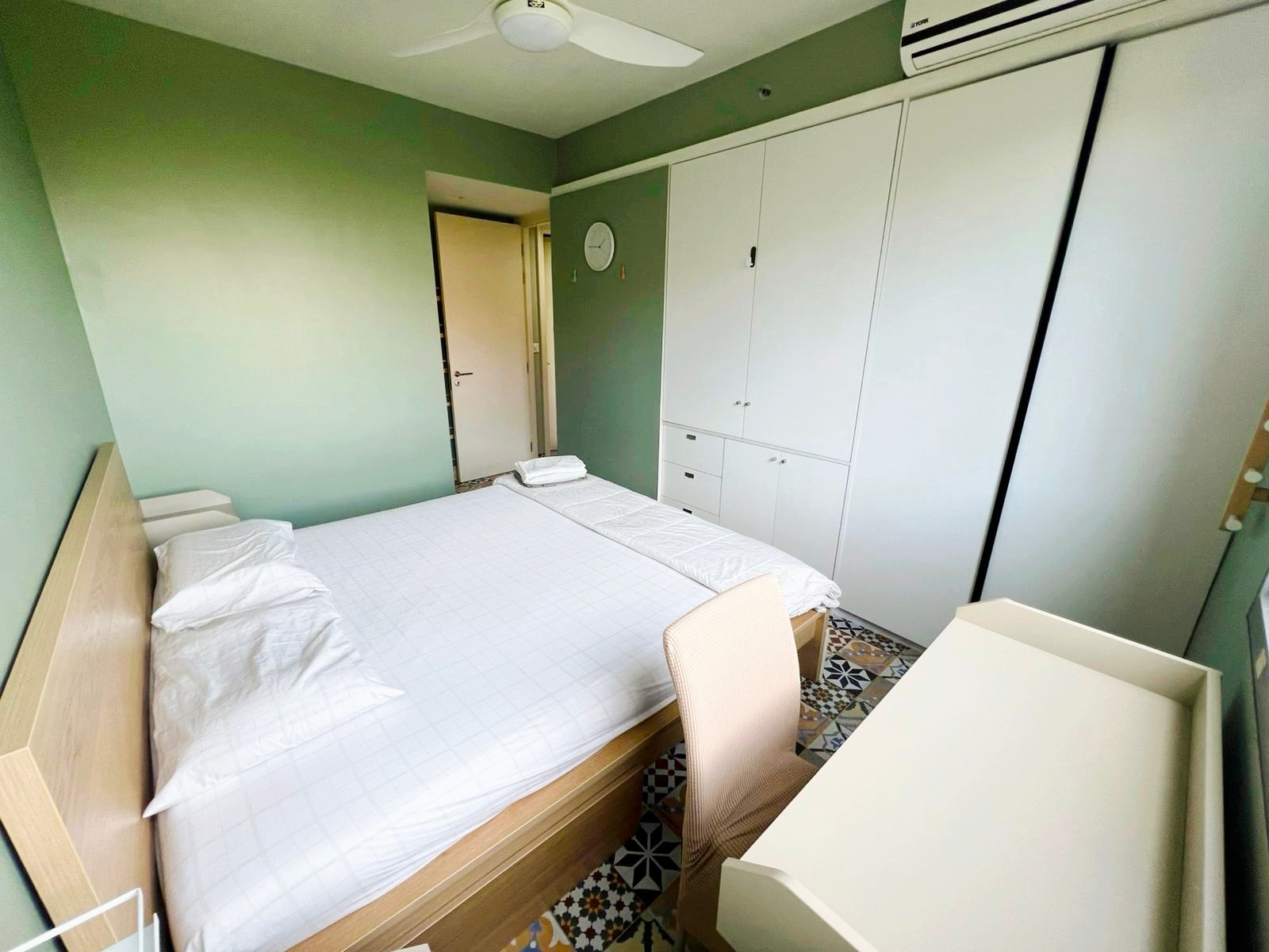 Two Bedroom Condo For Sale in Prahtamnak area photo 8