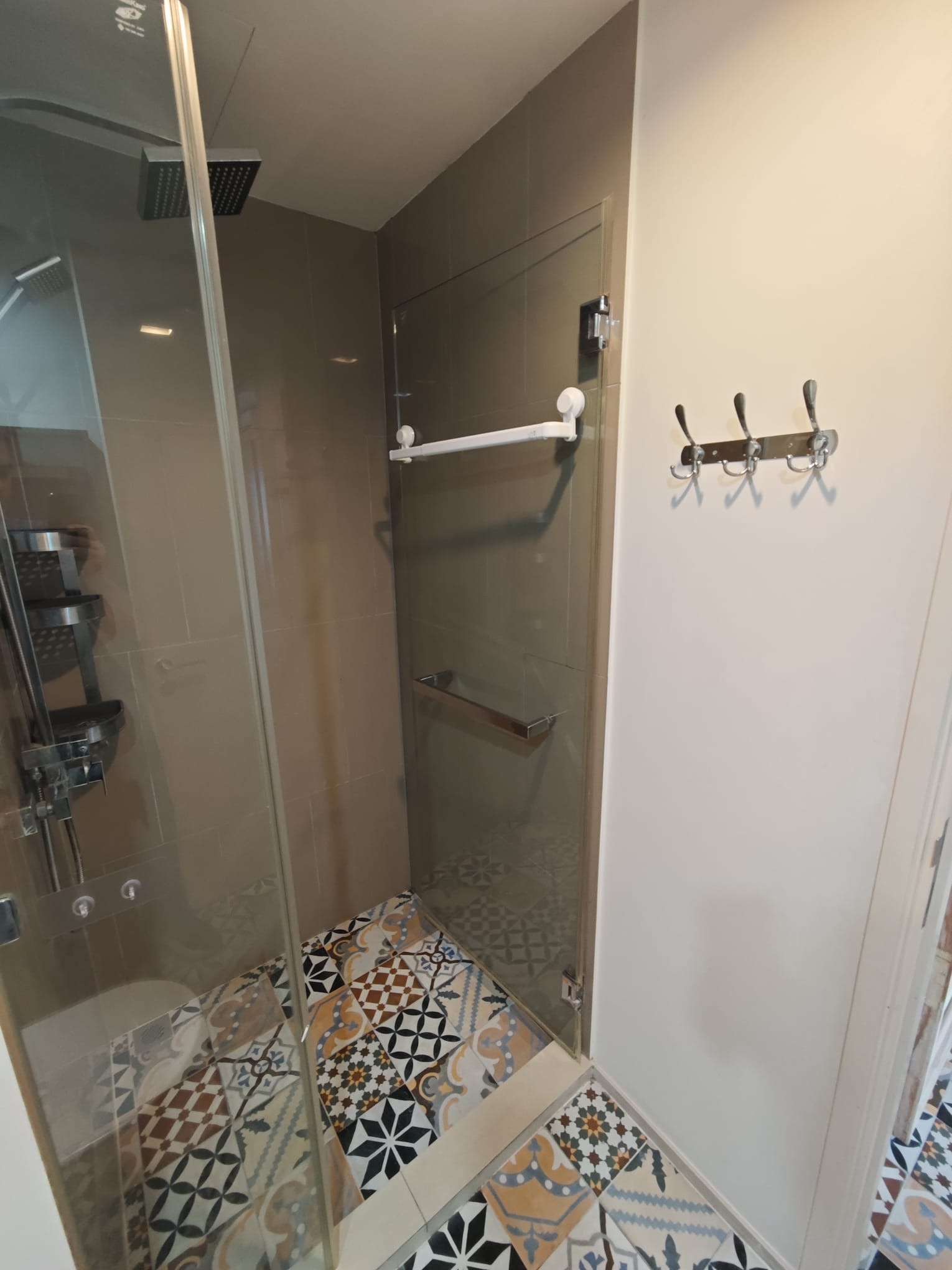 Two Bedroom Condo For Sale in Prahtamnak area photo 7