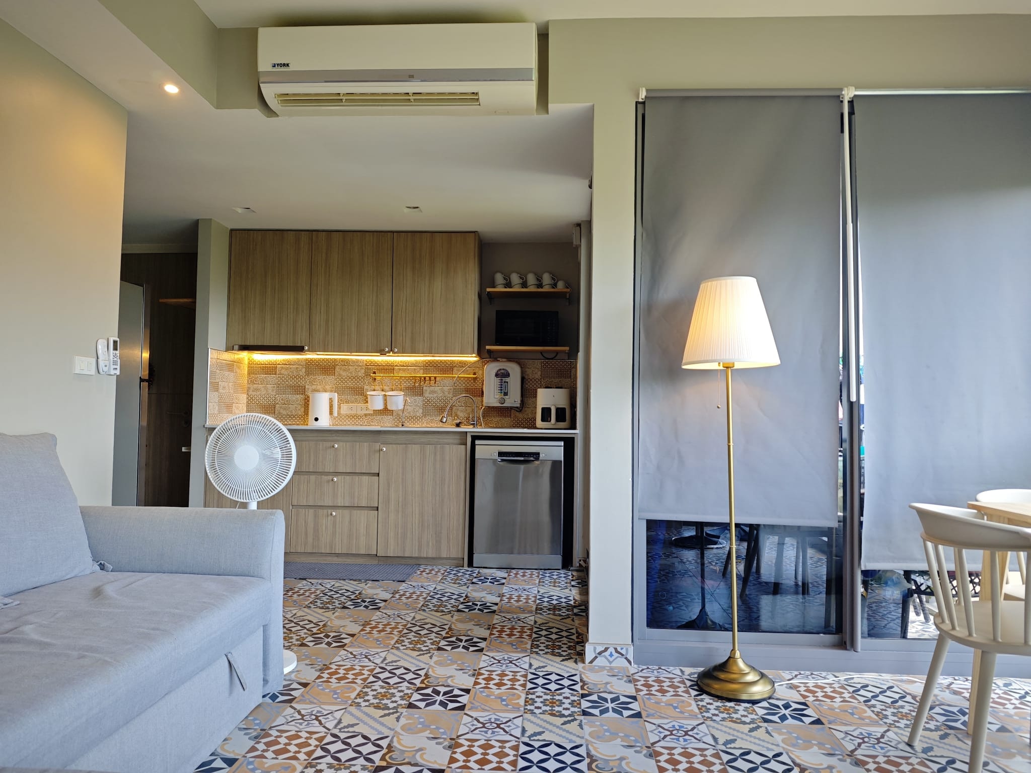 Two Bedroom Condo For Sale in Prahtamnak area photo 15