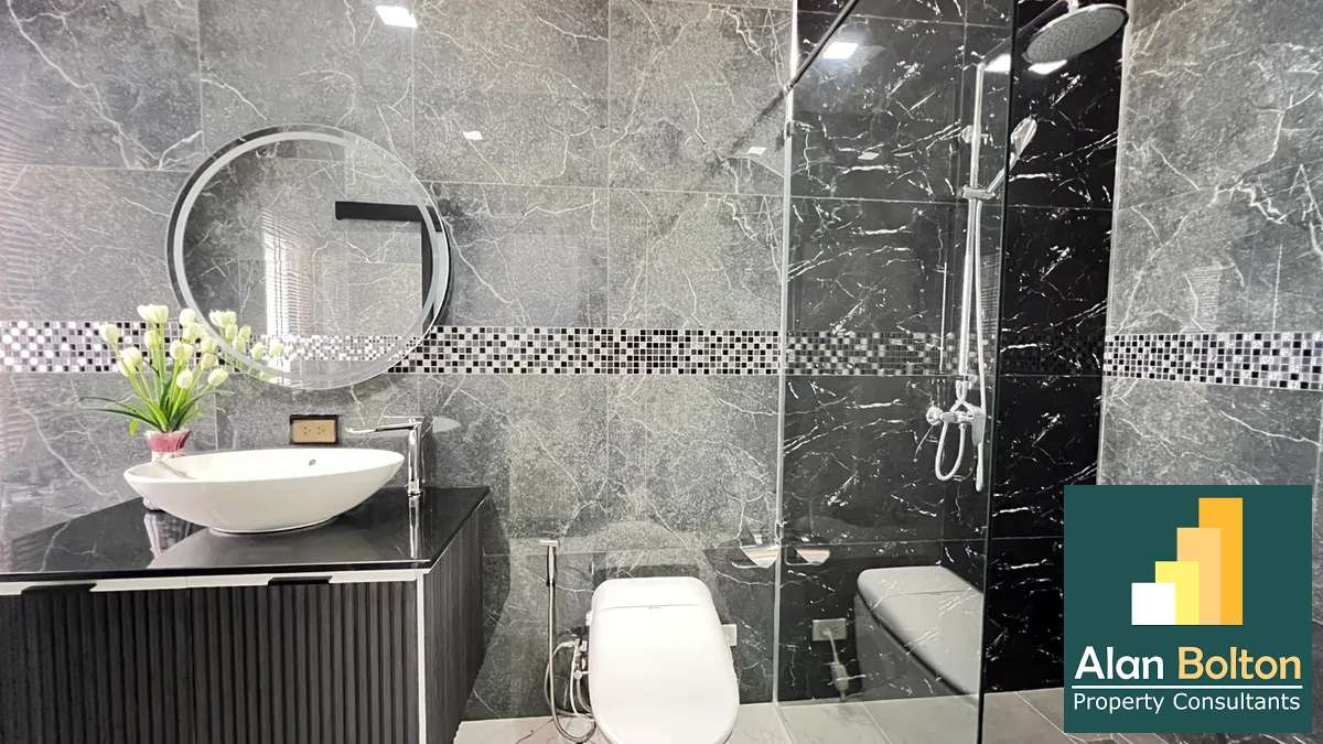 Pool villa 5 Bedrooms 6 Bathrooms in East Pattaya photo 21