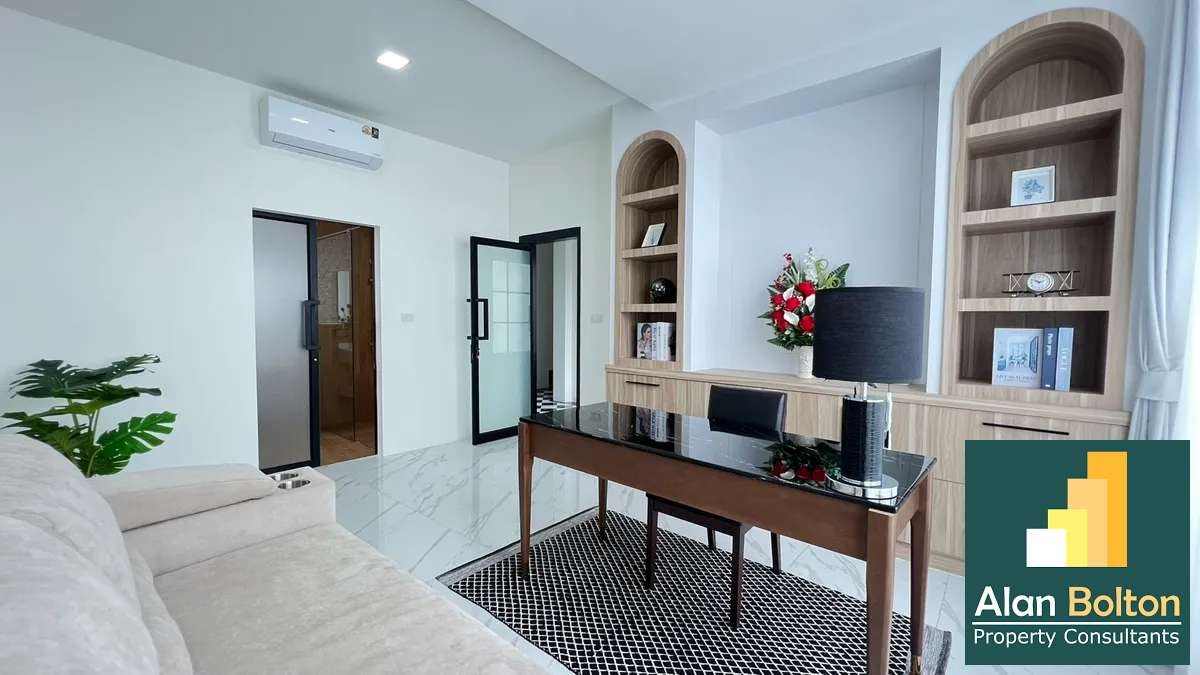 Pool villa 5 Bedrooms 6 Bathrooms in East Pattaya photo 7