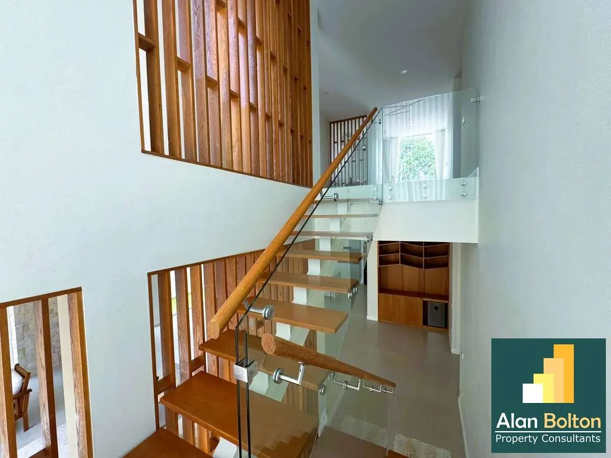 Brand New Modern Luxury 5 Bed 5 Bath Pool Villa Near MapPhrachan Lake photo 13