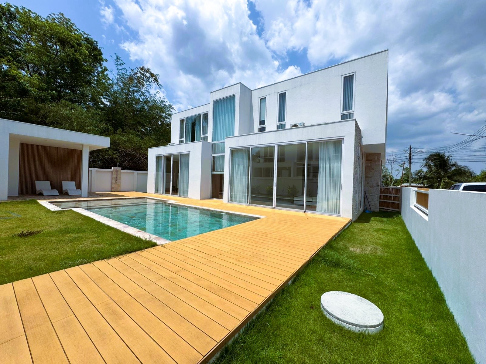 Brand New Modern Luxury 5 Bed 5 Bath Pool Villa Near MapPhrachan Lake photo 39