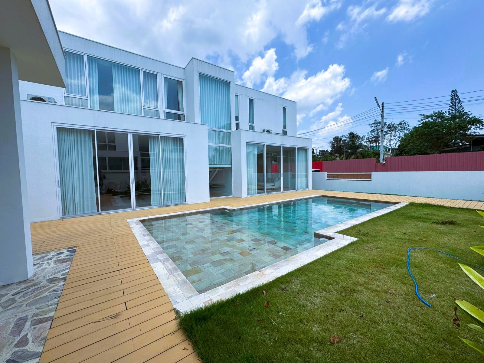 Brand New Modern Luxury 5 Bed 5 Bath Pool Villa Near MapPhrachan Lake photo 40