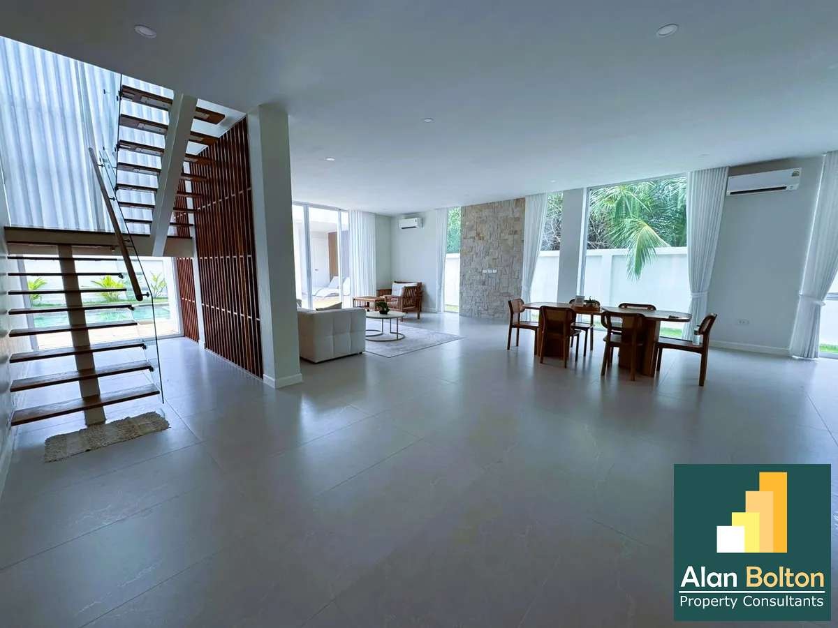 Brand New Modern Luxury 5 Bed 5 Bath Pool Villa Near MapPhrachan Lake photo 9