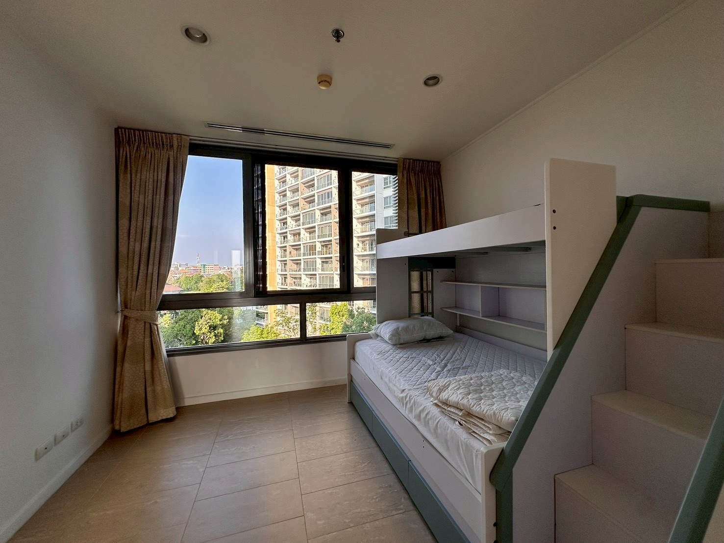 Beachfront 3 beds 2 baths in Northpoint for RENT photo 26