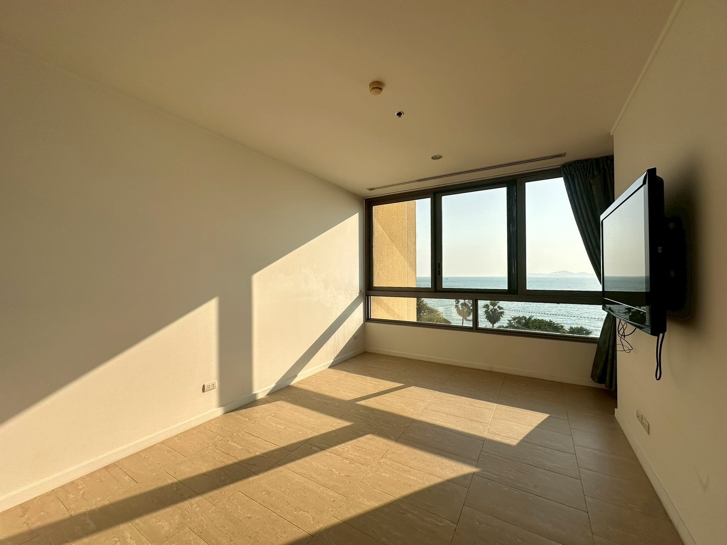 Beachfront 3 beds 2 baths in Northpoint for RENT photo 33