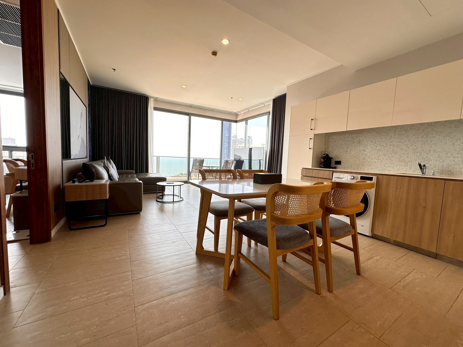 Beachfront Corner 3 beds 2 baths in Northpoint for RENT photo 44