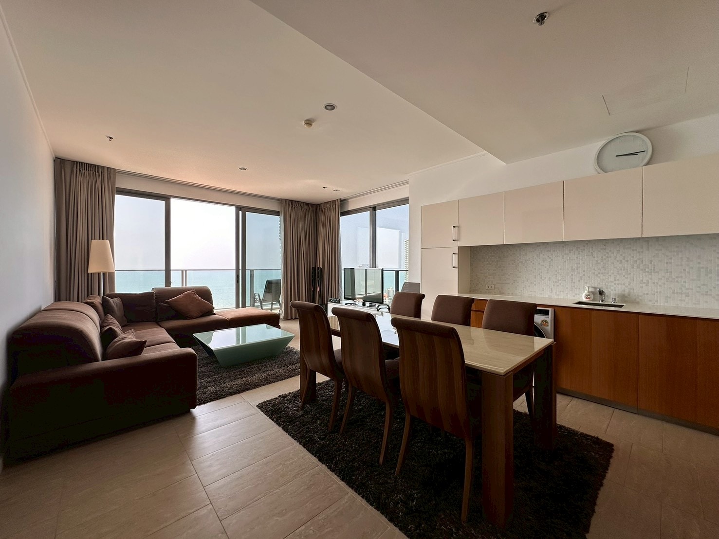 Beachfront Corner 3 beds 2 baths in Northpoint for RENT photo 57