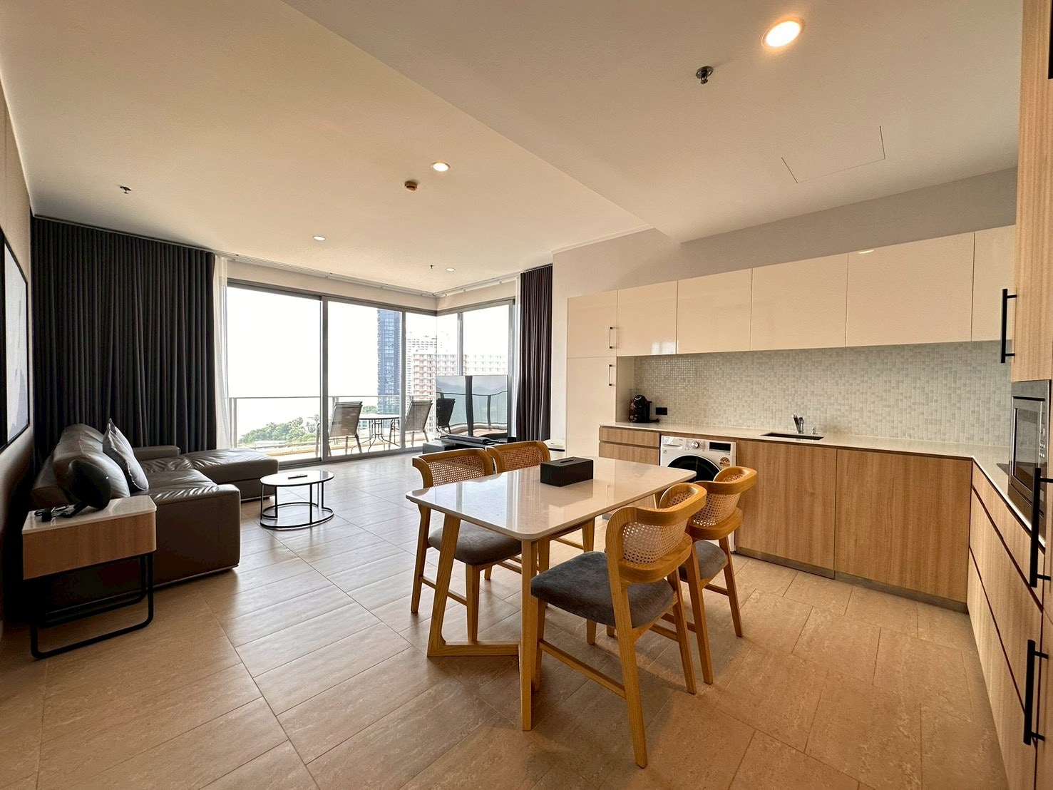Beachfront Corner 3 beds 2 baths in Northpoint for RENT photo 43