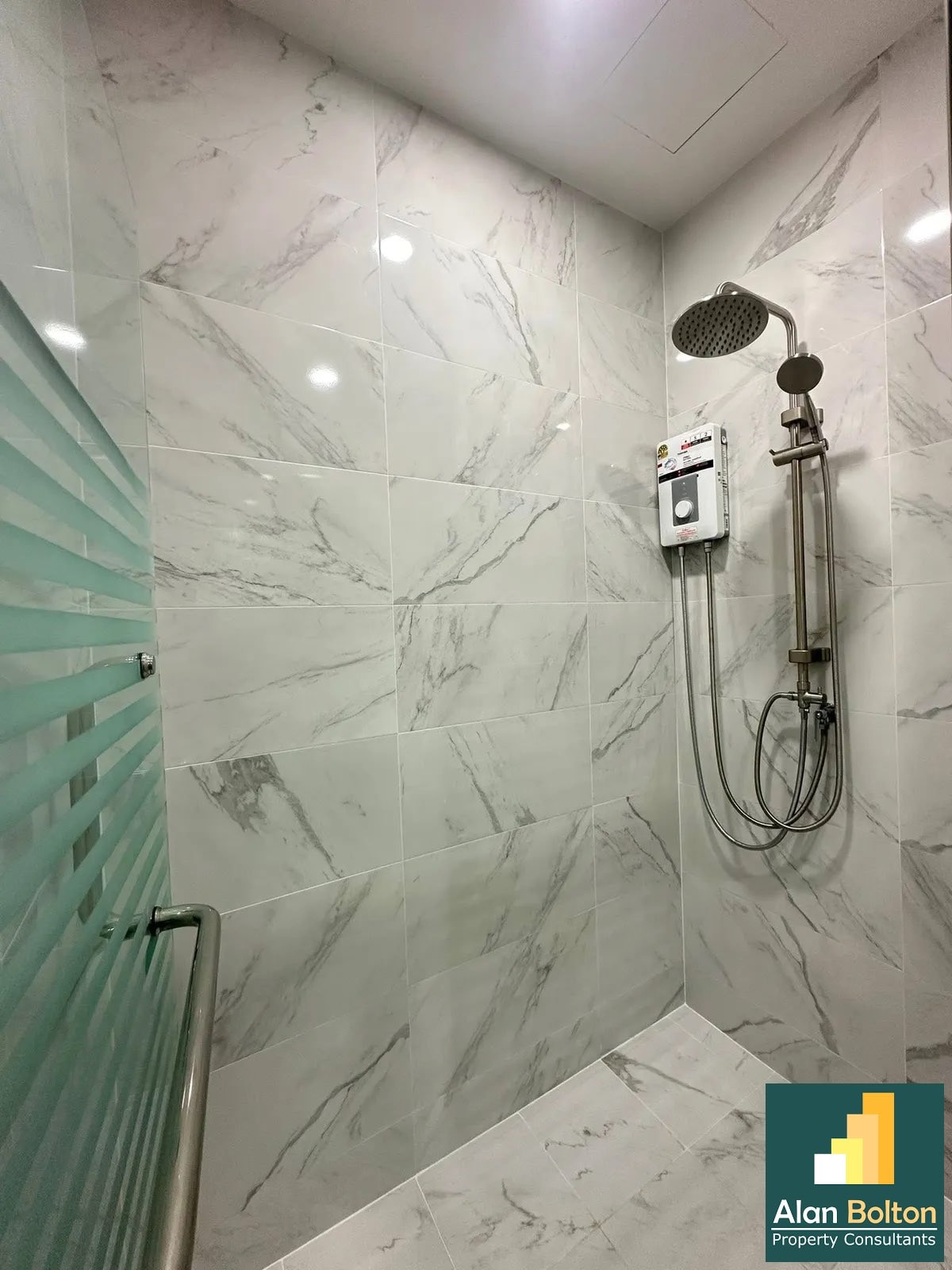 Newly Renovated studio Condo For Sale In Jomtien photo 2