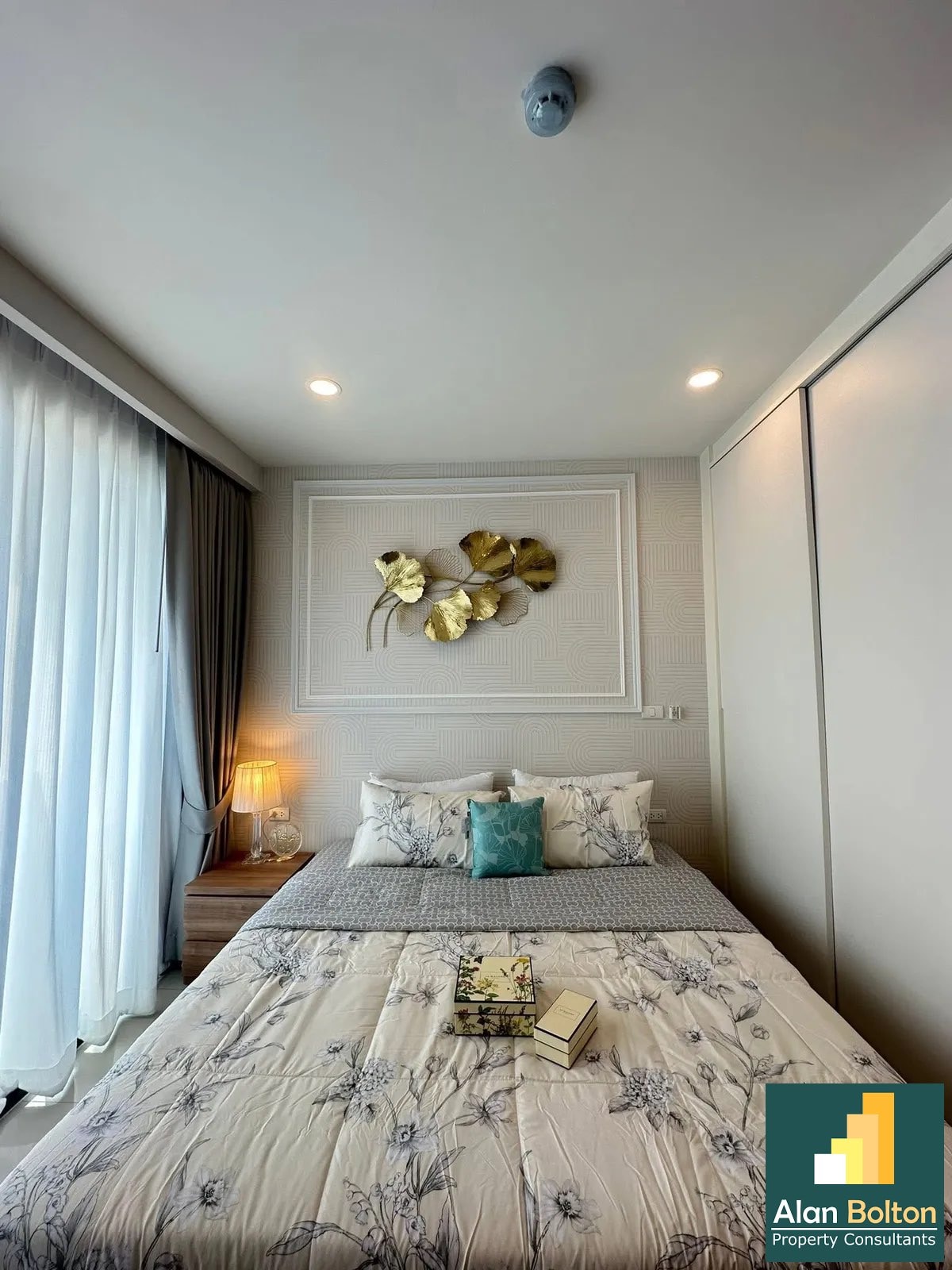 Newly Renovated studio Condo For Sale In Jomtien photo 3