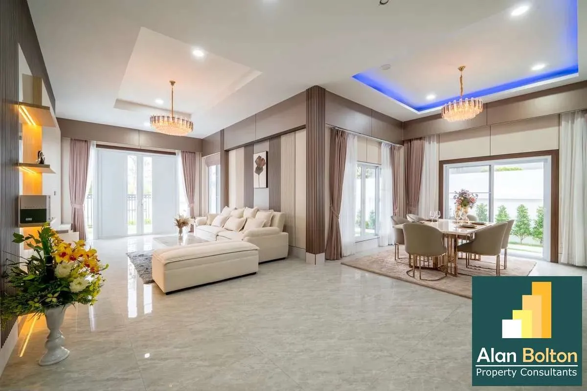 Brand New Pool Villa 3 beds 4 bath in East Pattaya for SALE photo 13