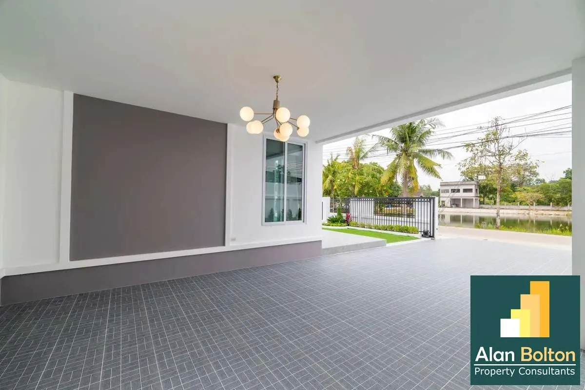 Brand New Pool Villa 3 beds 4 bath in East Pattaya for SALE photo 17