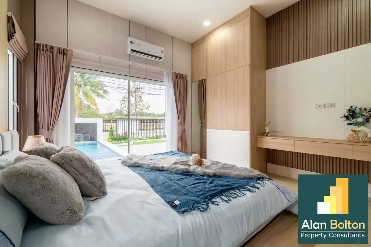 Brand New Pool Villa 3 beds 4 bath in East Pattaya for SALE photo 9