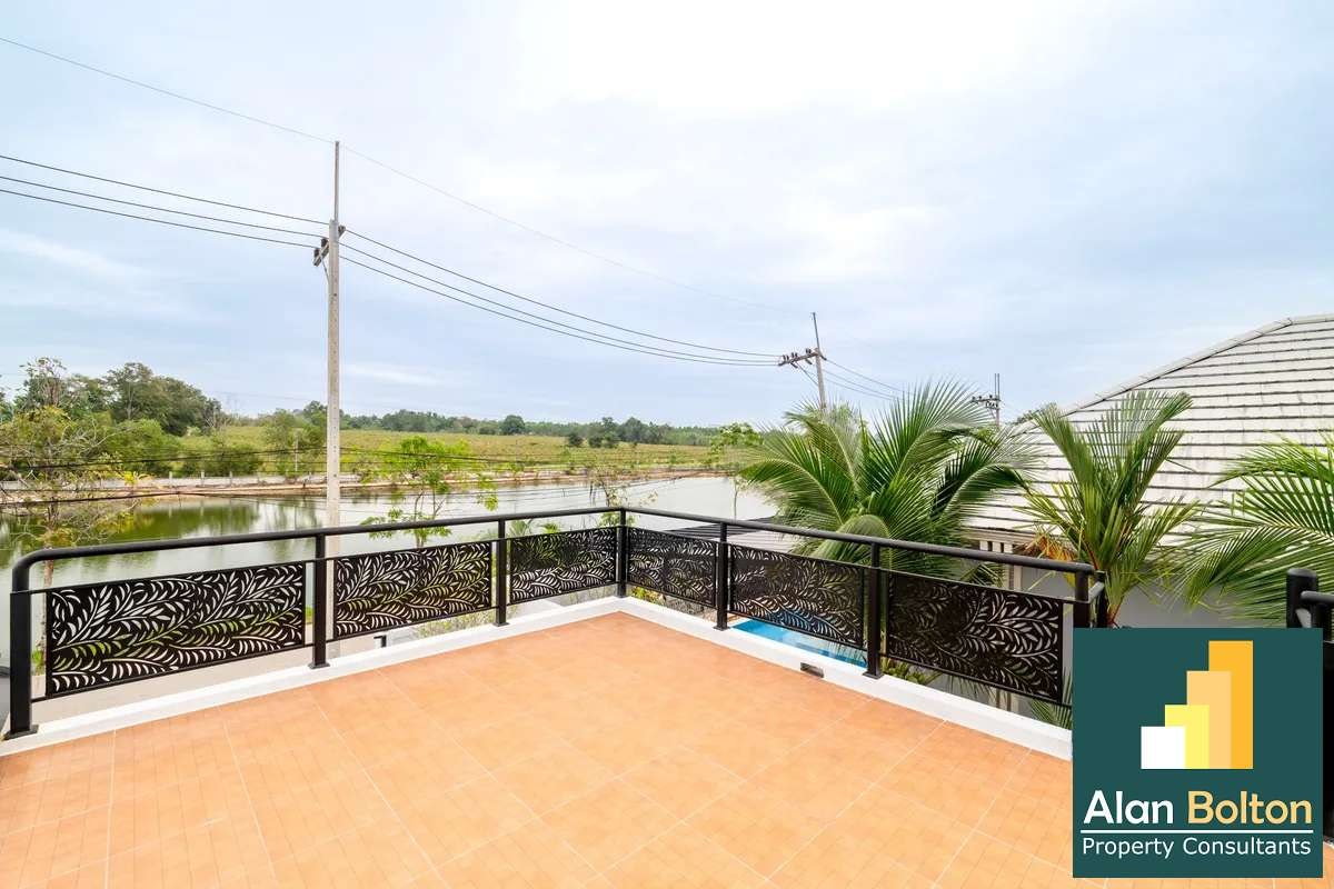 Brand New Pool Villa 3 beds 4 bath in East Pattaya for SALE photo 7