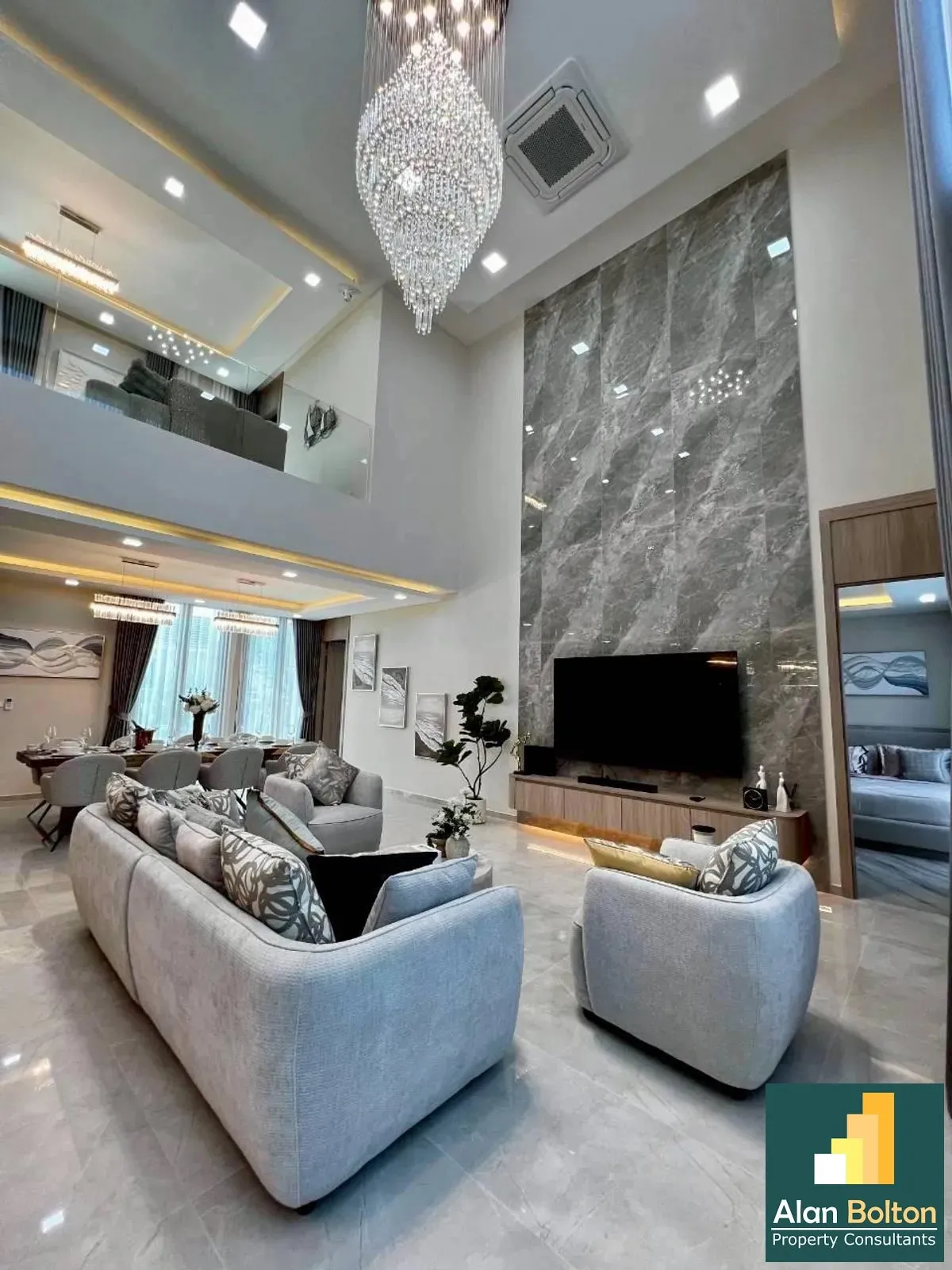 Brand New Modern Luxury 5 Bed 6 Bath Pool Villa In East Pattaya photo 13