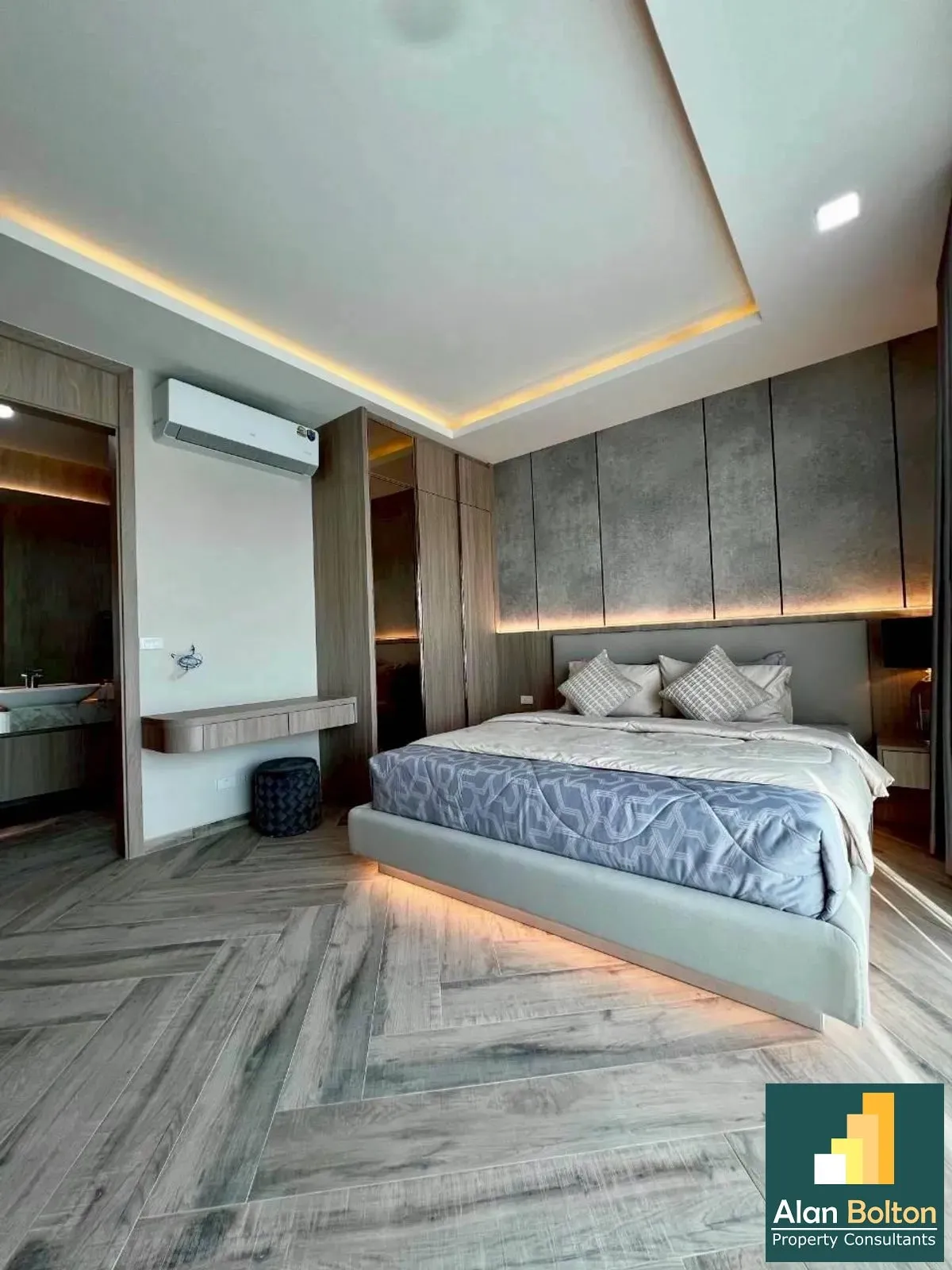 Brand New Modern Luxury 5 Bed 6 Bath Pool Villa In East Pattaya photo 14