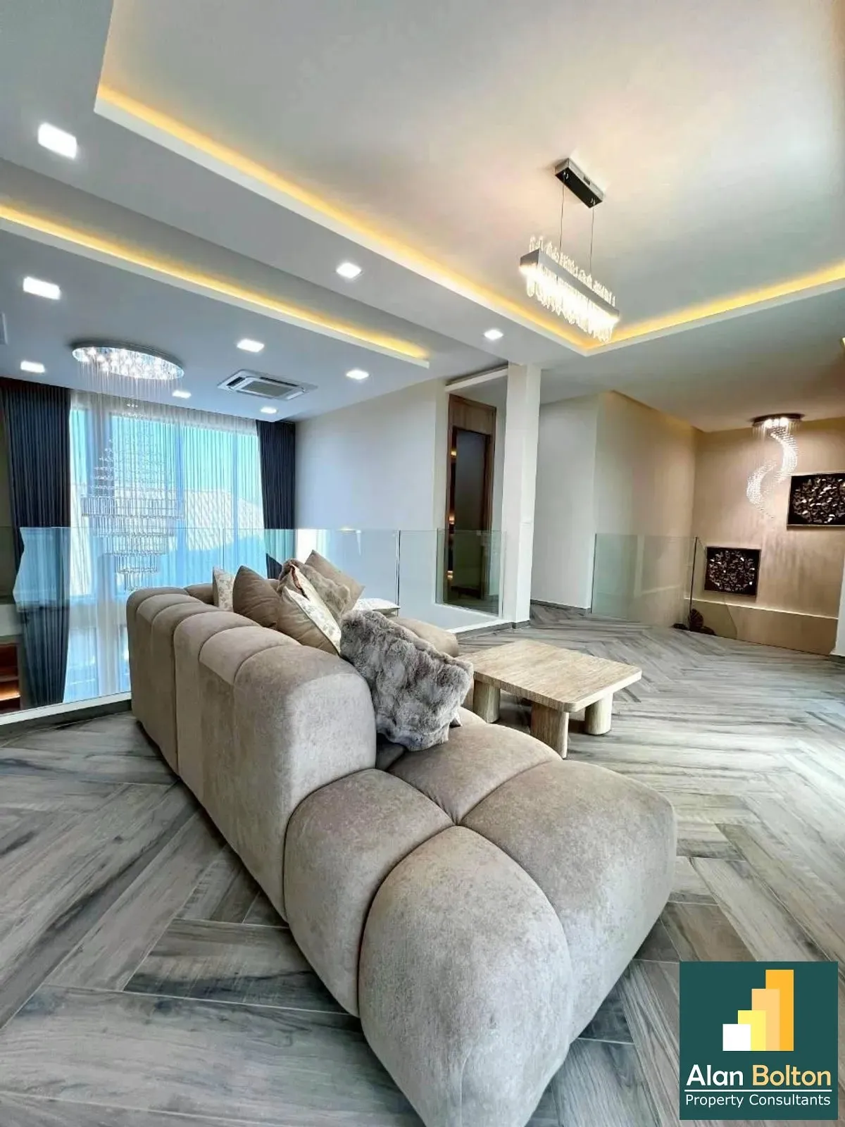 Brand New Modern Luxury 5 Bed 6 Bath Pool Villa In East Pattaya photo 4