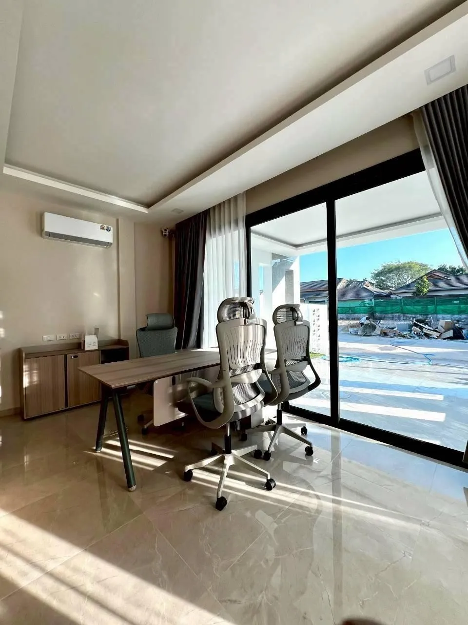 Brand New Modern Luxury 5 Bed 6 Bath Pool Villa In East Pattaya photo 47