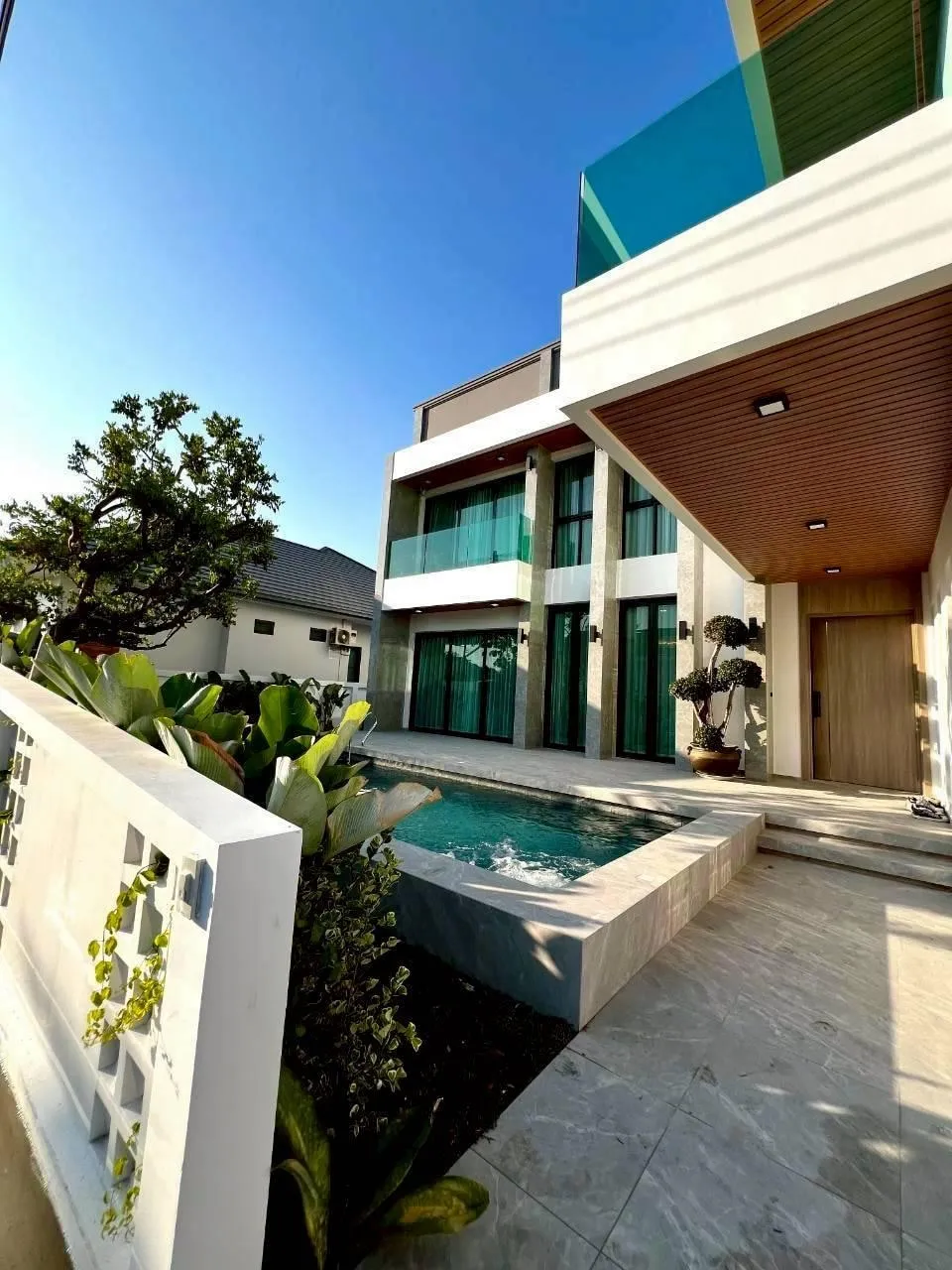 Brand New Modern Luxury 5 Bed 6 Bath Pool Villa In East Pattaya photo 49