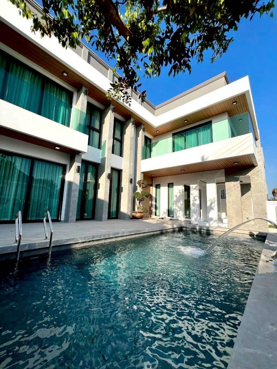 Brand New Modern Luxury 5 Bed 6 Bath Pool Villa In East Pattaya photo 51