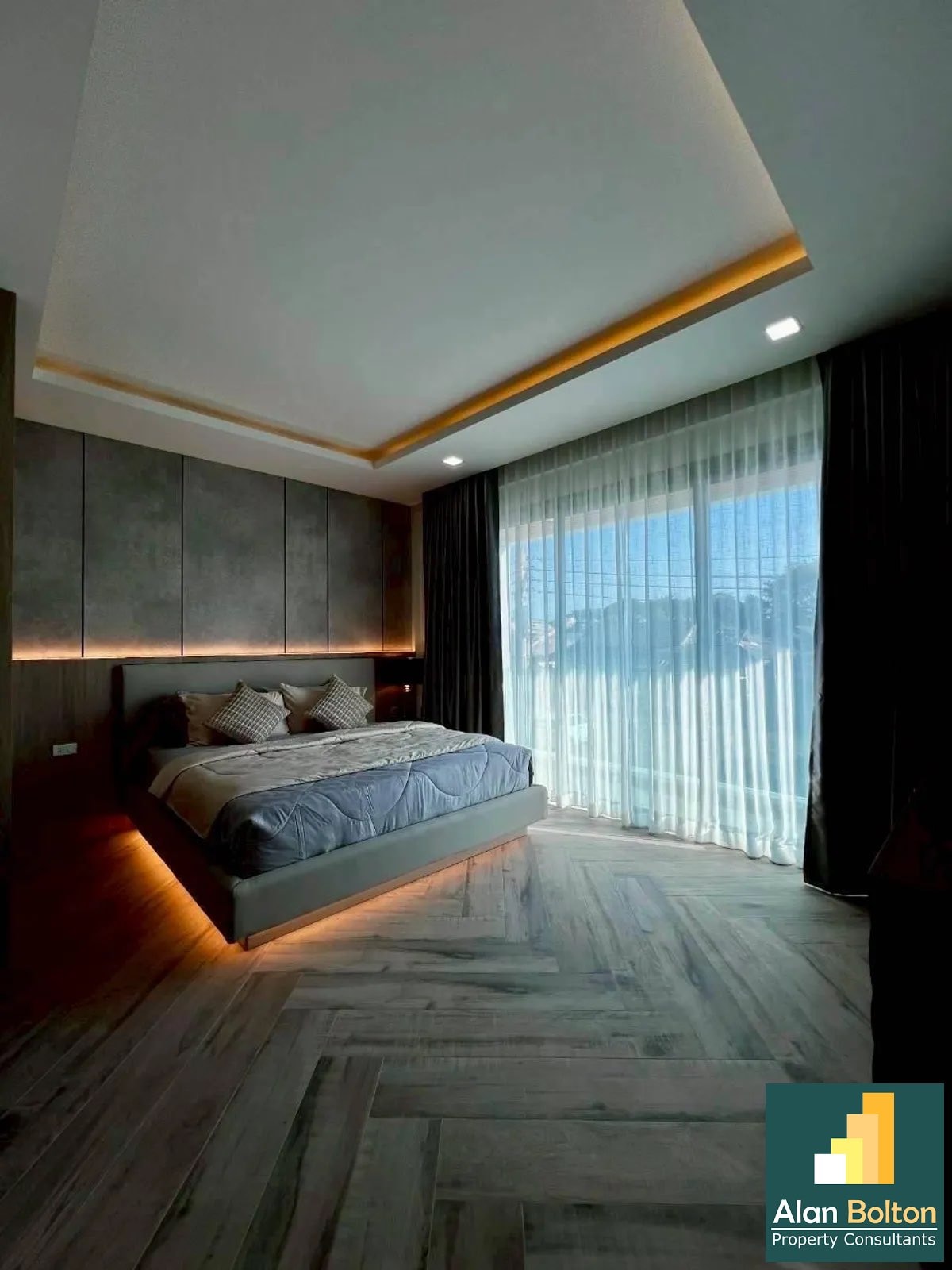 Brand New Modern Luxury 5 Bed 6 Bath Pool Villa In East Pattaya photo 17