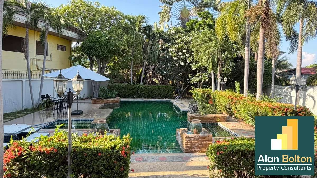 Pool Villa For Sale Or Rent In Soi Siam Country Club photo 11