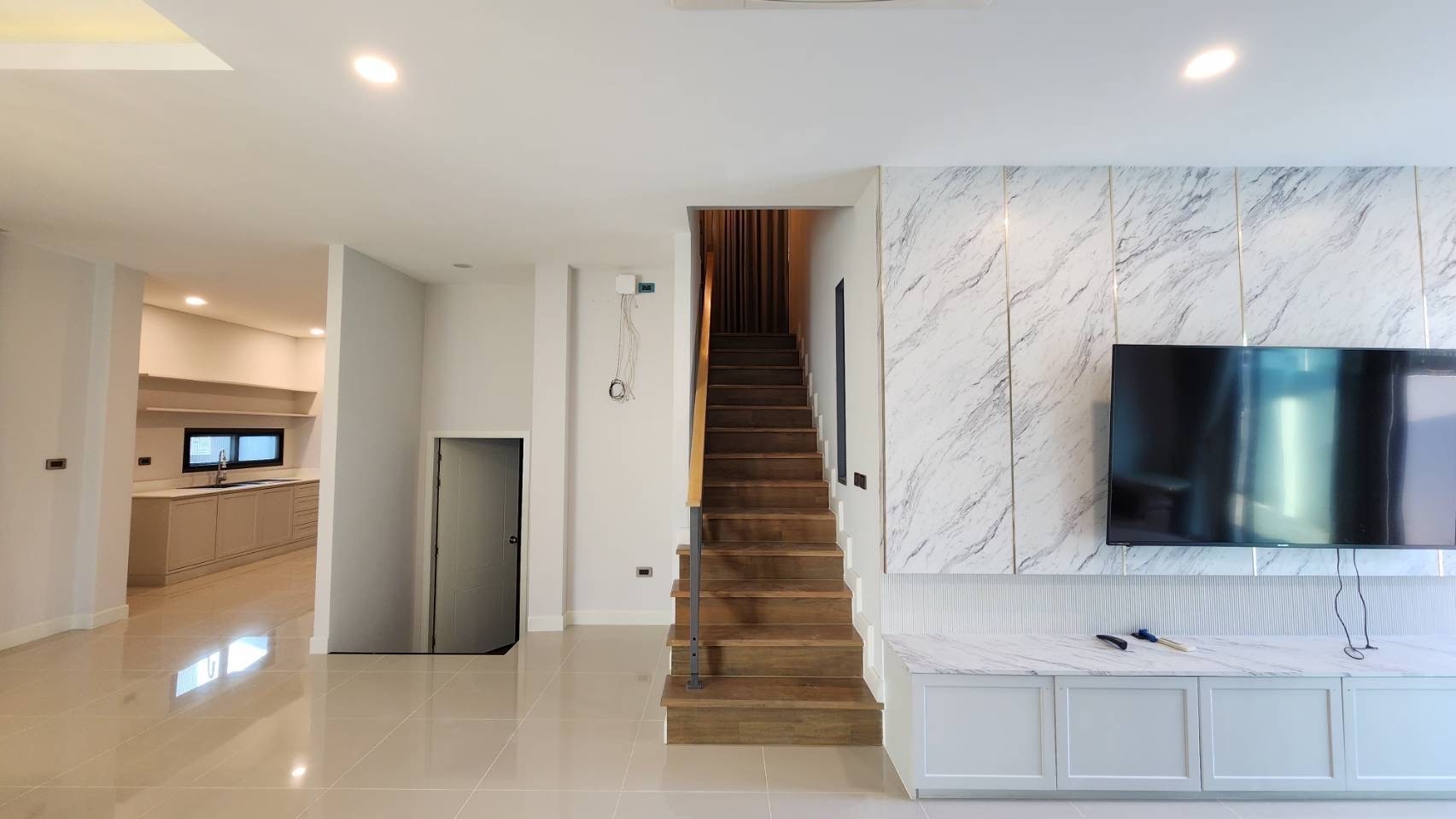 2 - story 3 Bedrooms House For Rent In East Pattaya photo 32