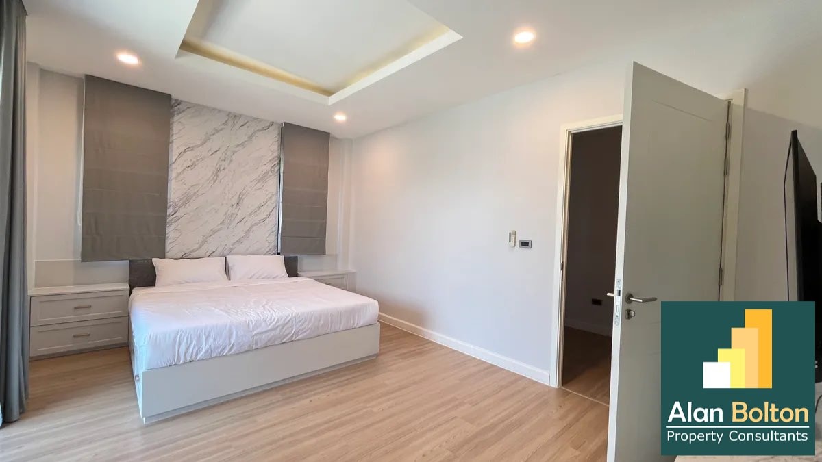 2 - story 3 Bedrooms House For Rent In East Pattaya photo 21