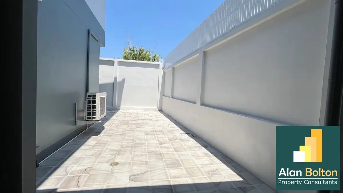 2 - story 3 Bedrooms House For Rent In East Pattaya photo 11