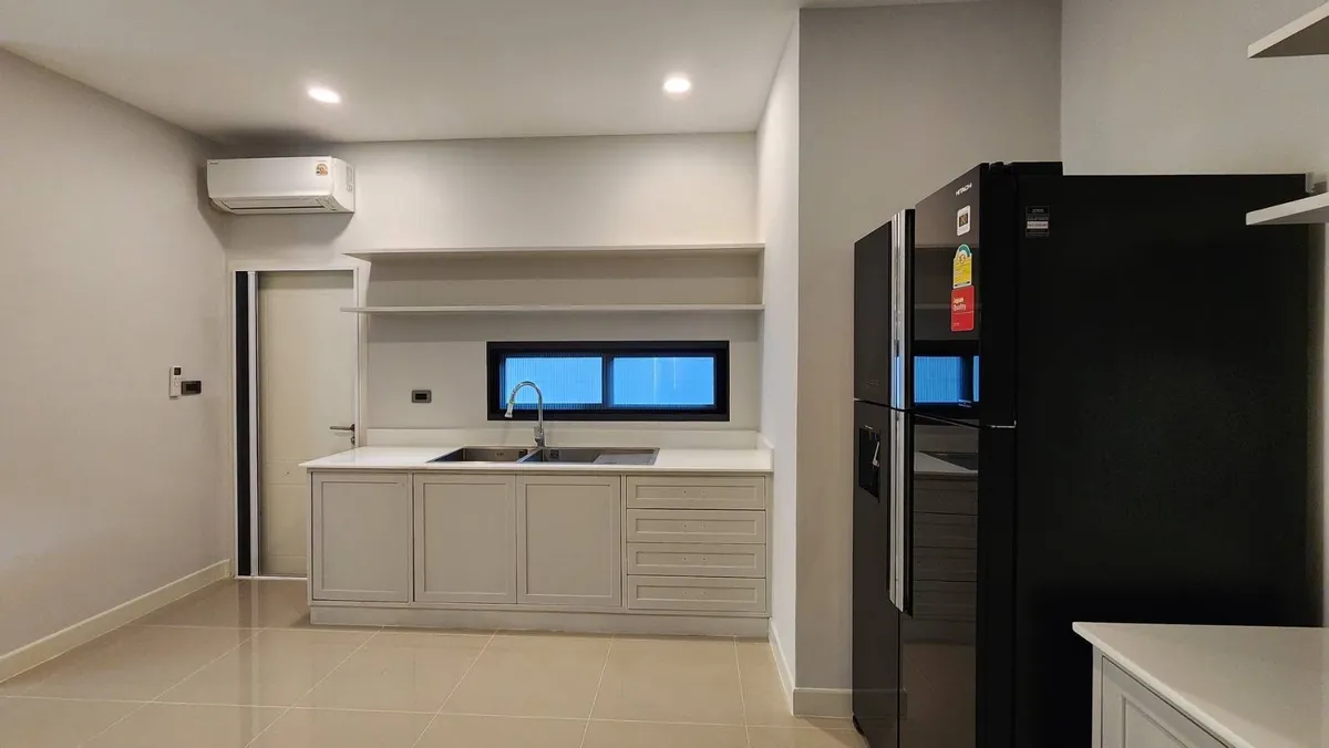 2 - story 3 Bedrooms House For Rent In East Pattaya photo 37